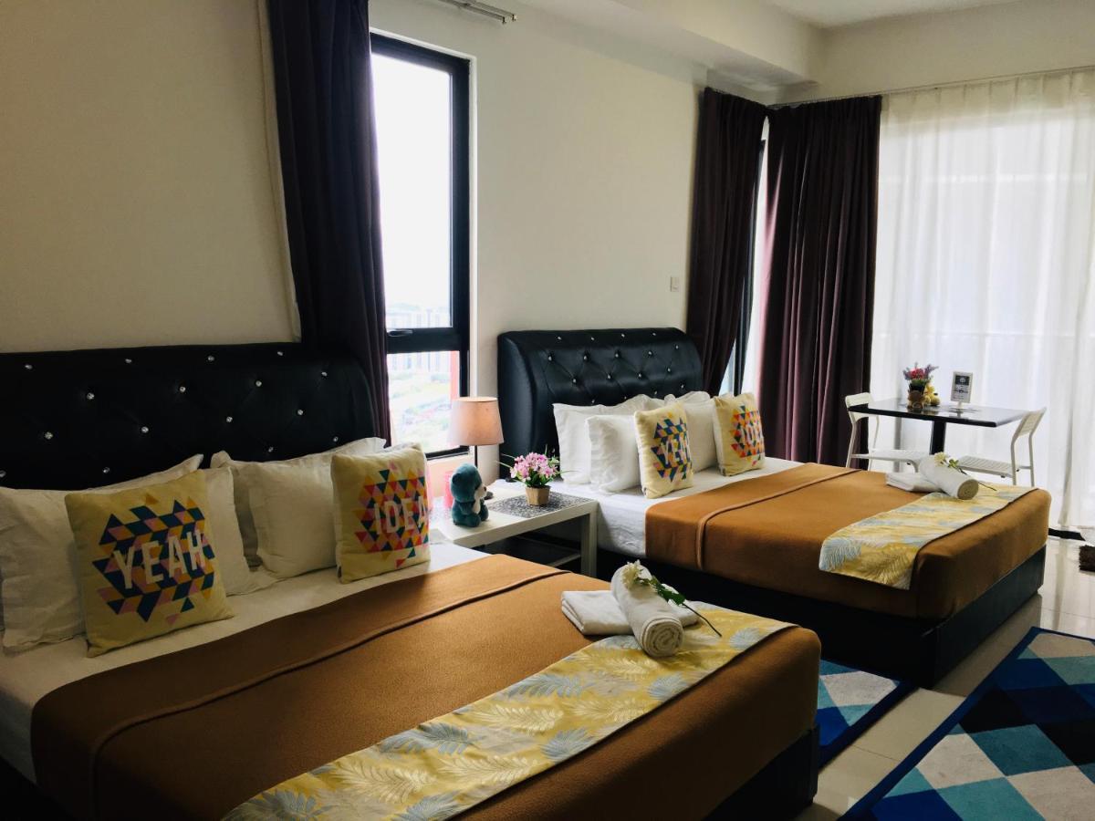 D'Gunduls Homestay Studio By Dgh I-City シャー・アラム エクステリア 写真