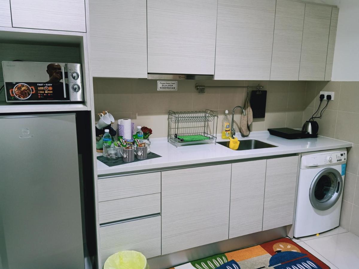 D'Gunduls Homestay Studio By Dgh I-City シャー・アラム エクステリア 写真
